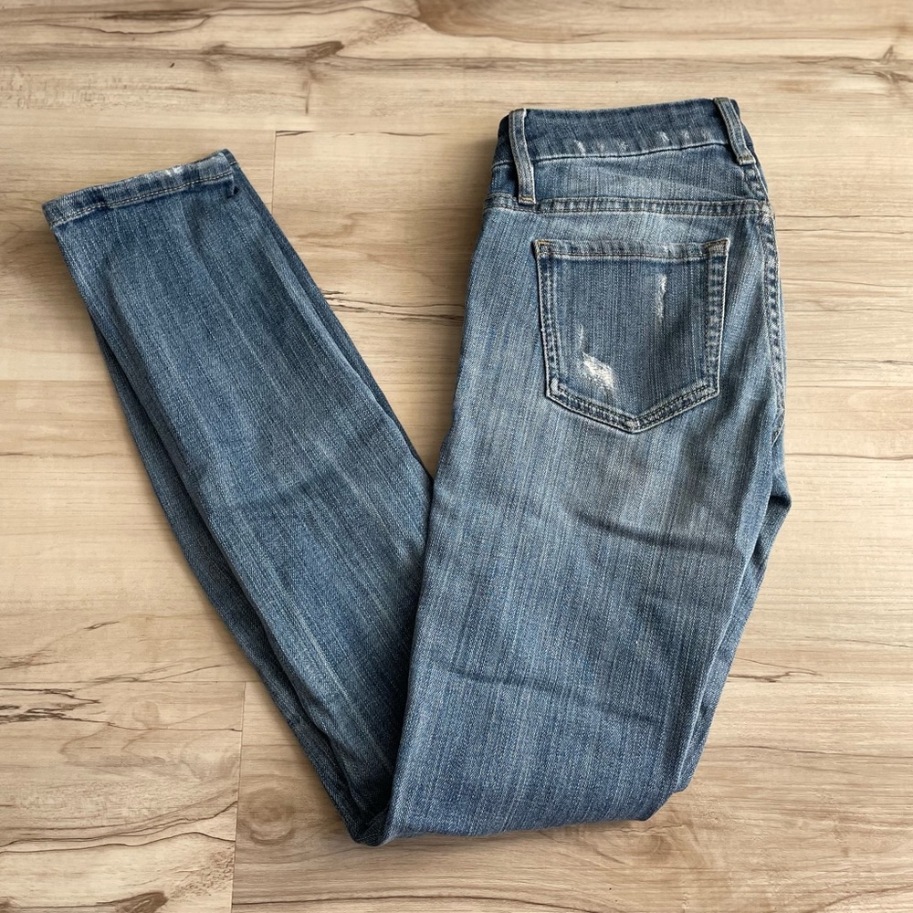 Guess Ripped Power Curve Mid Jeans